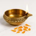 Brass Aarti Diya with Handle, Pooja Diya for Navratri aur Daily Worship — Buy Diya Online at Chitrashila