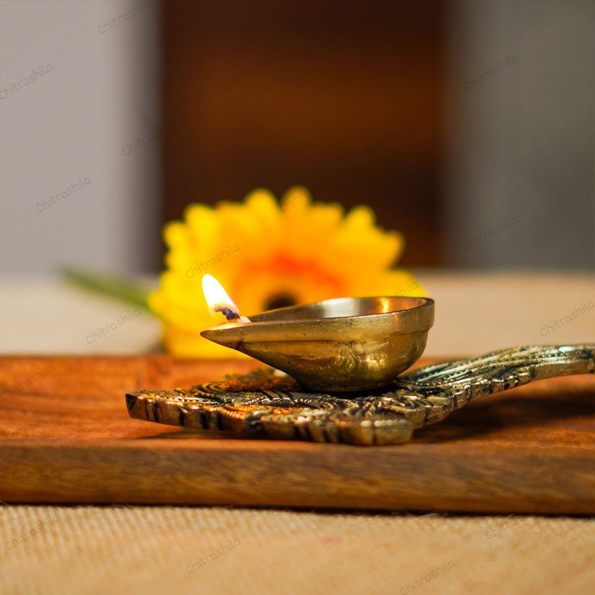 Chitrashila Pure Brass Aarti Diya with Handle - Gold Antique Finish Oil Lamp for Puja, Diwali, Home & Temple Décor